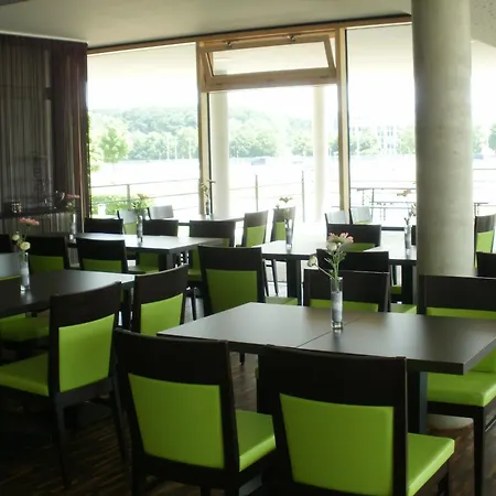 Ξενοδοχείο Iq-hotel 2*