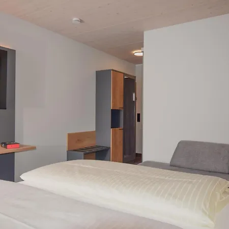 Iq-hotel Ξενοδοχείο 2*
