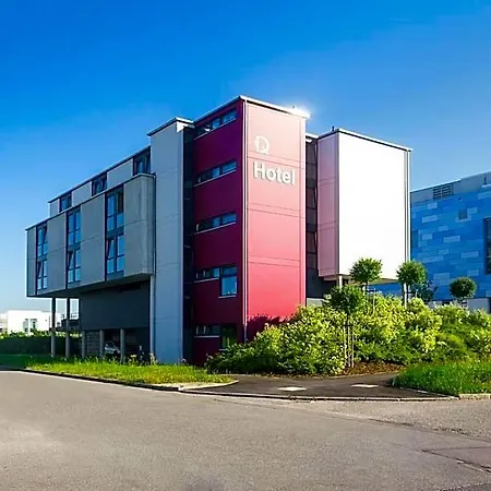 Iq-hotel