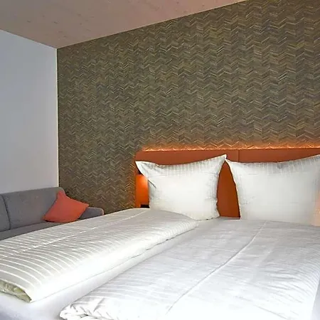 Iq-hotel Ξενοδοχείο 2*